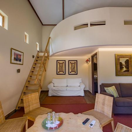 Rocabella Hellinikon Country Hotel エクステリア 写真