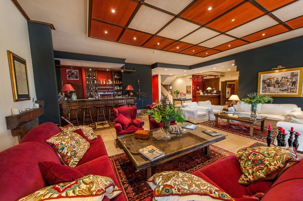 Rocabella Hellinikon Country Hotel エクステリア 写真